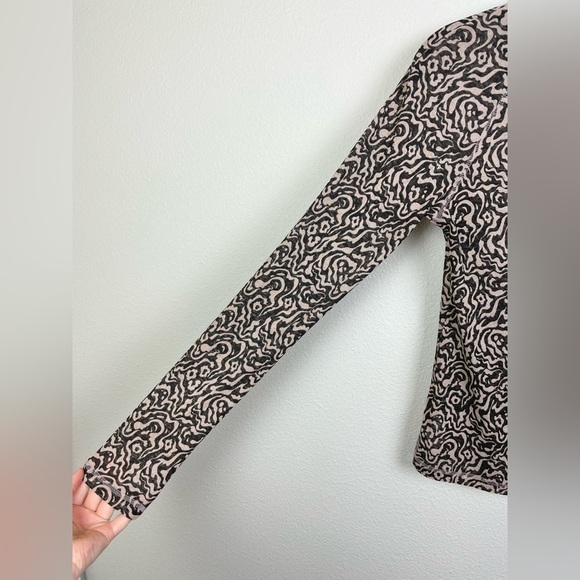 Nanushka Women's Small Raglan Turtleneck Top Mesh Jersey Graphic Animal Latte - Picture 12 of 16